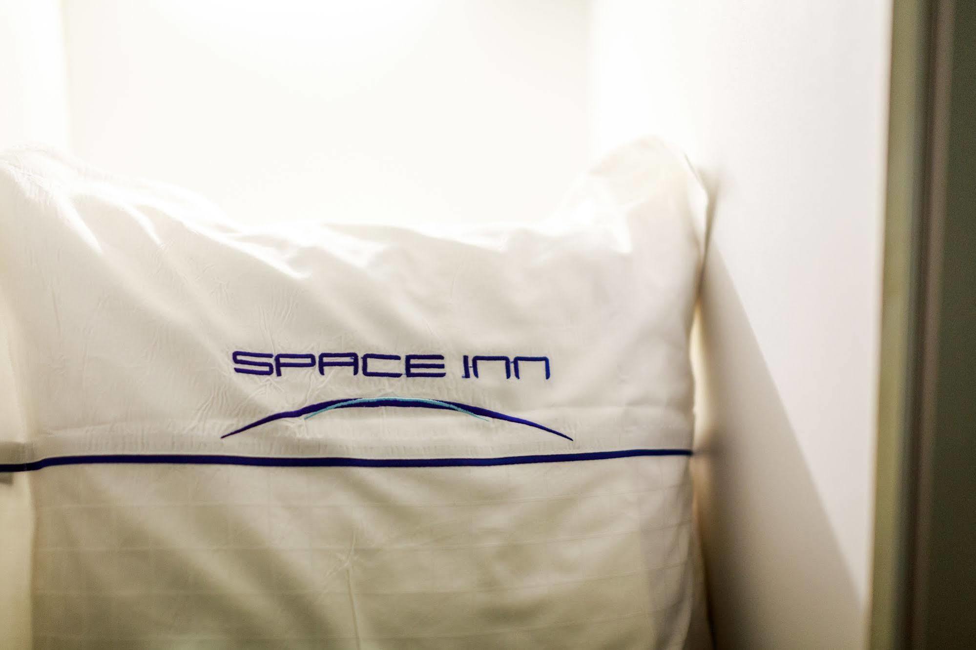 Space Inn Xinyi Taipei Exterior foto